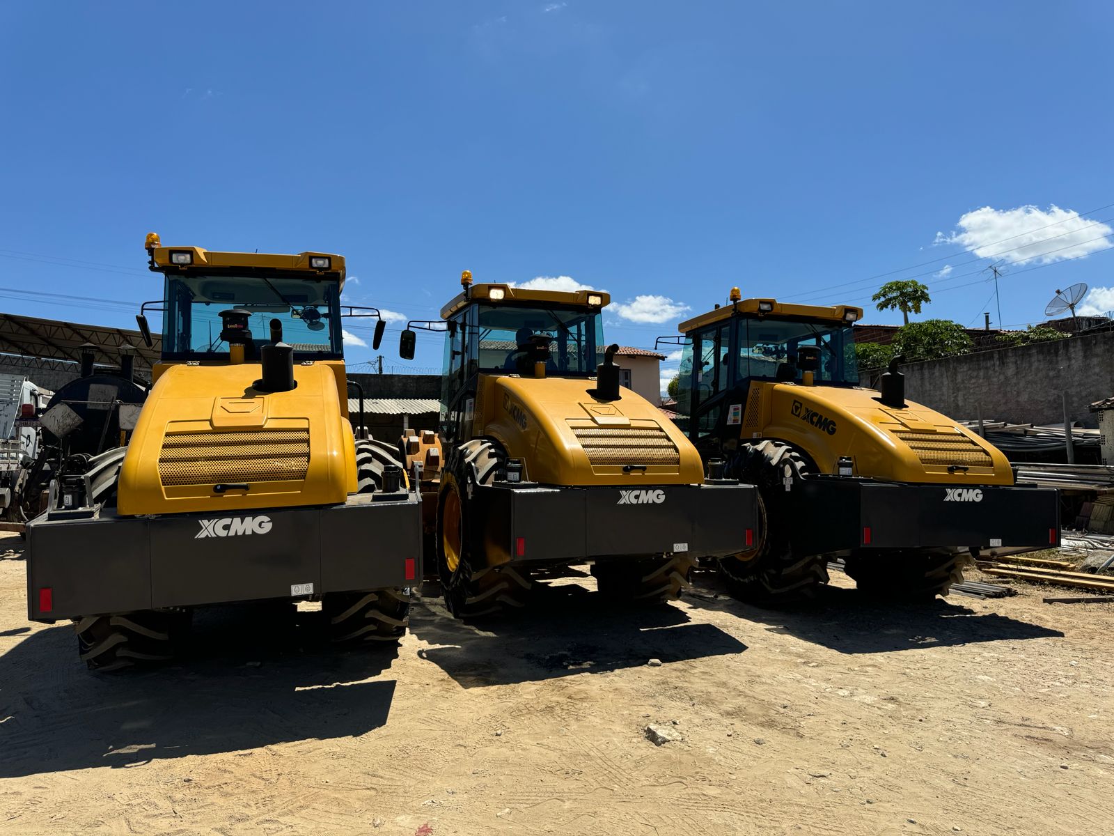 Rolo compactador XCMG para locação no Ceará